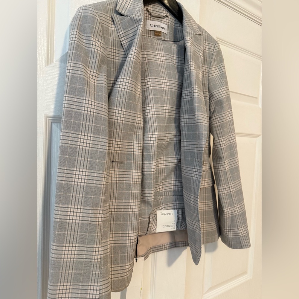Calvin Klein Women's Classic Gray and Pink Plaid Blazer and Pants - Suit Set - Picture 3 of 5